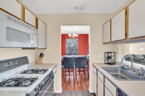 302 Geranium Ct, Jackson, NJ 08527 photo 15