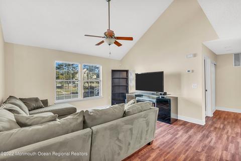 302 Geranium Ct, Jackson, NJ 08527 photo 6