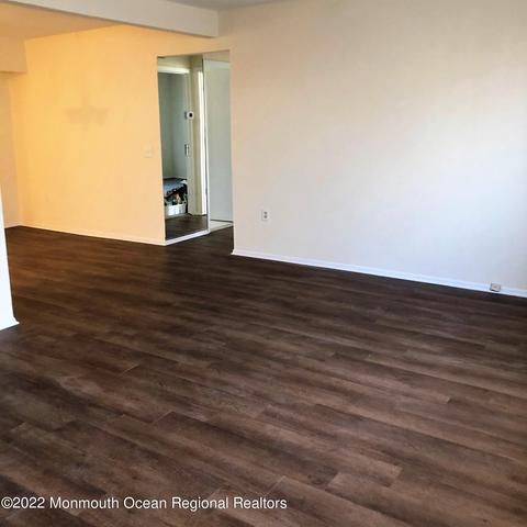 5 Utah Dr # B, Matawan, NJ 07747 photo 3