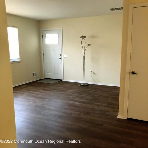5 Utah Dr # B, Matawan, NJ 07747 photo 4