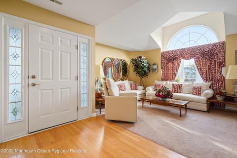 6 Eaton Ct, Jackson, NJ 08527 photo 3