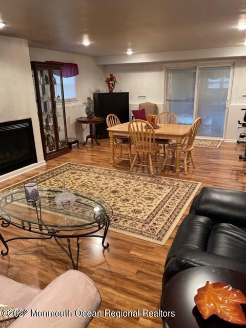 551 Oak Tree Ln, Jackson, NJ 08527 photo 2