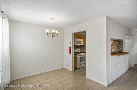 501 Geranium Ct, Jackson, NJ 08527 photo 7
