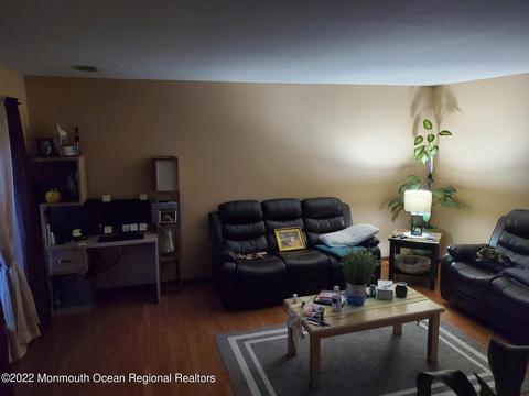 609 Sandra Pl, Brick, NJ 08724 photo 4