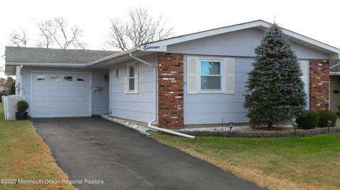 11 Phillips Rd, Brick, NJ 08724 photo 1