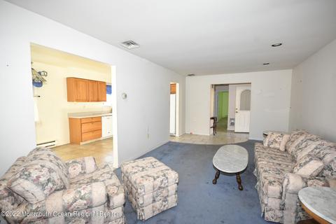 4 Burns Ct, Brick, NJ 08724 photo 5
