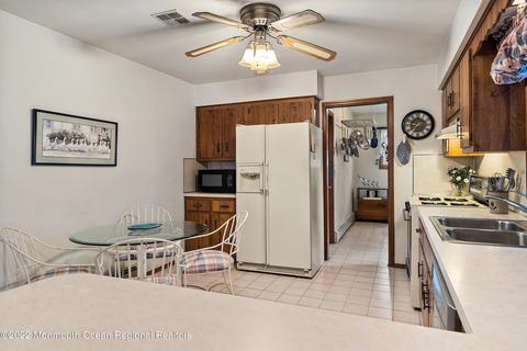 246 Hemlock Ln, Forked River, NJ 08731 photo 8
