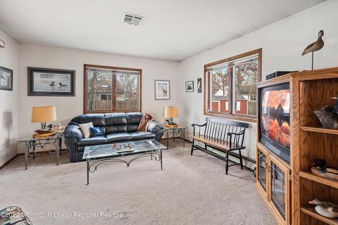 246 Hemlock Ln, Forked River, NJ 08731 photo 13
