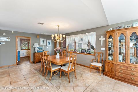 658 Harbor Rd, Brick, NJ 08724 photo 8