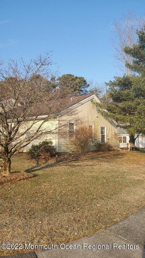17 Norwick Dr, Forked River, NJ 08731 photo 2