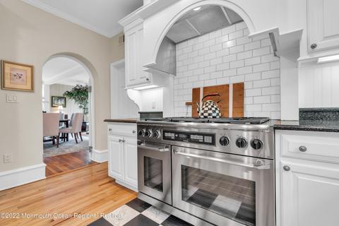 2 Allencrest Rd, Rumson, NJ 07760 photo 8