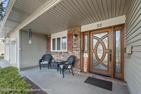 32 Scheid Dr, Parlin, NJ 08859 photo 3