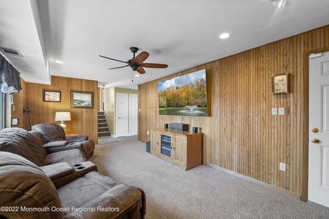 32 Scheid Dr, Parlin, NJ 08859 photo 8
