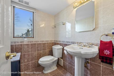 32 Scheid Dr, Parlin, NJ 08859 photo 11