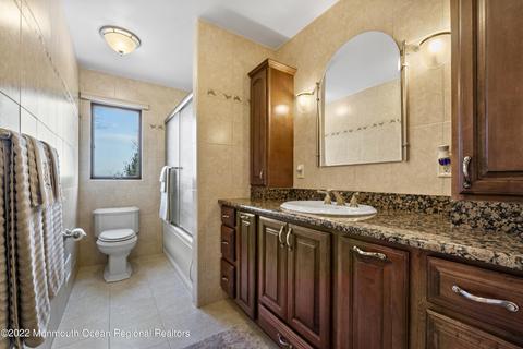 32 Scheid Dr, Parlin, NJ 08859 photo 18