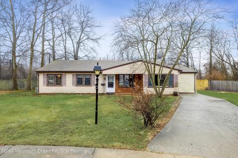 265 Forest Ave, North Middletown, NJ 07748 photo 2
