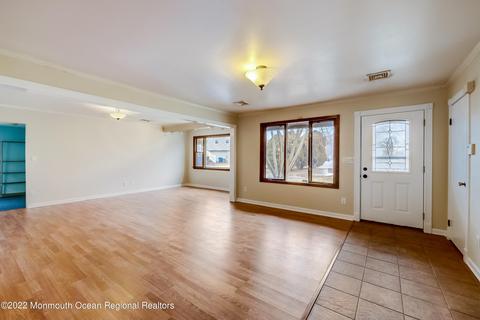 265 Forest Ave, North Middletown, NJ 07748 photo 5