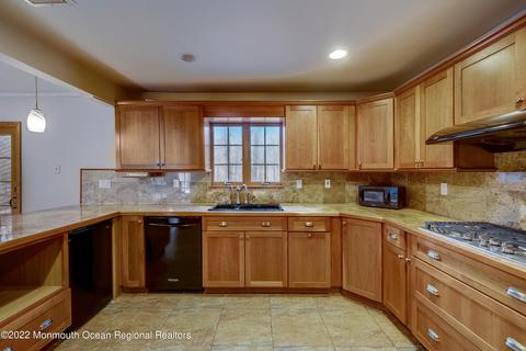 265 Forest Ave, North Middletown, NJ 07748 photo 14
