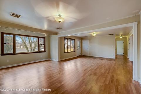 265 Forest Ave, North Middletown, NJ 07748 photo 8