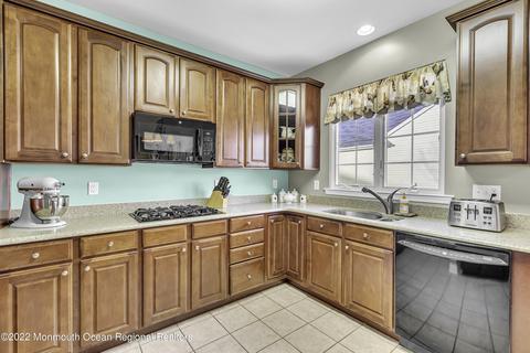 5 Eagleswood Dr, Waretown, NJ 08758 photo 22