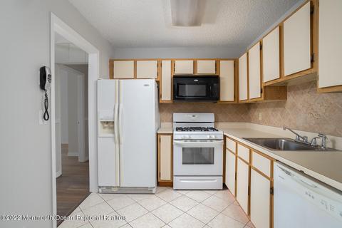 600 Goldthread Ct, Jackson, NJ 08527 photo 12