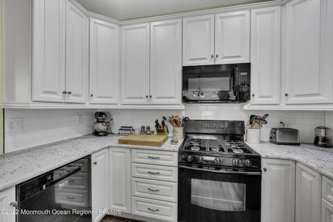 22 Wolverton Ct, Jackson, NJ 08527 photo 11