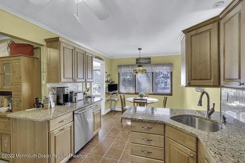17 E Bayview Ave, Ocean Gate, NJ 08740 photo 13