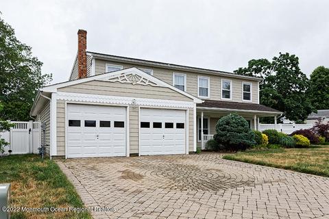 24 Juniper Pl, Howell, NJ 07731 photo 1