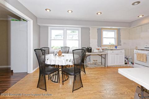 24 Juniper Pl, Howell, NJ 07731 photo 8