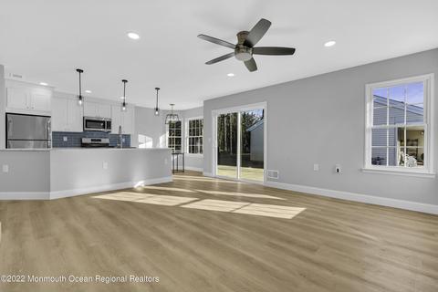 6 Kent Dr, Forked River, NJ 08731 photo 4