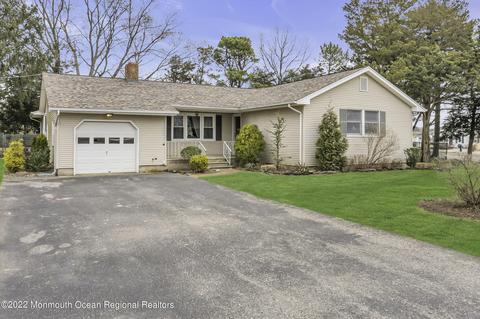 479 Commodore Dr, Forked River, NJ 08731 photo 5