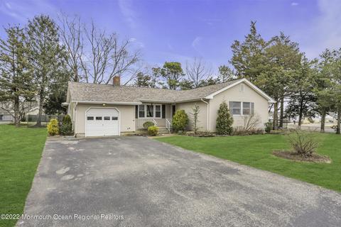 479 Commodore Dr, Forked River, NJ 08731 photo 4