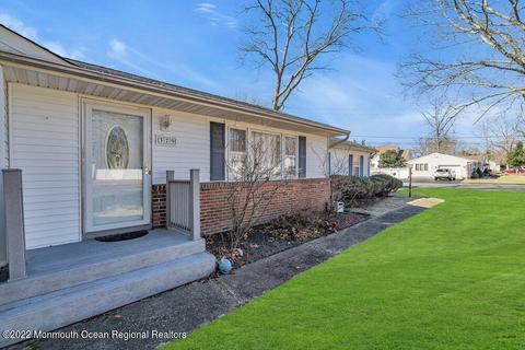 379 Constitution Dr, Forked River, NJ 08731 photo 10