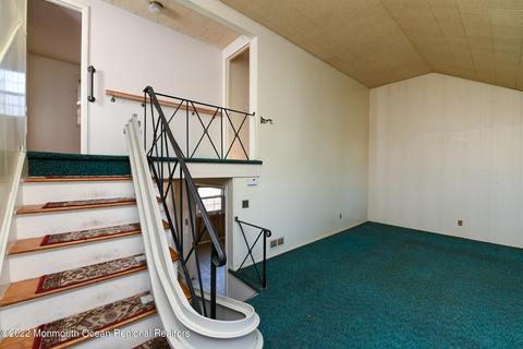35 Farmbrook Dr, Old Bridge, NJ 08857 photo 10