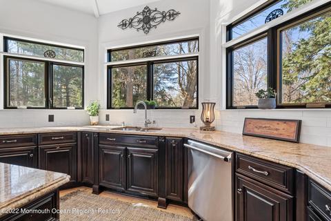 44 Centerville Rd, Holmdel, NJ 07733 photo 11