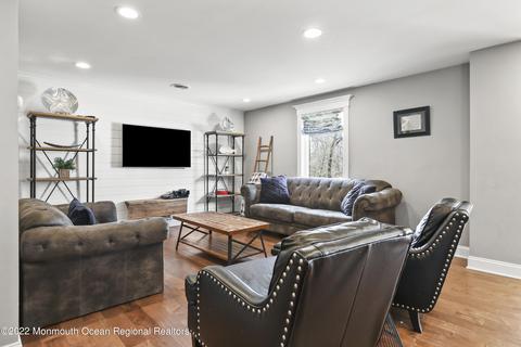 11 Weldon Rd, Matawan, NJ 07747 photo 17