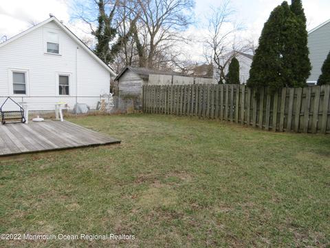 240 Walling Pl, North Middletown, NJ 07748 photo 5