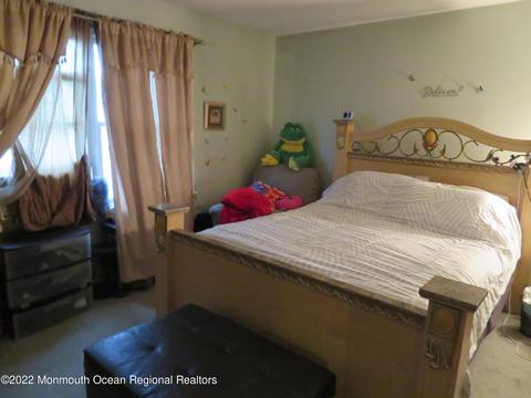 240 Walling Pl, North Middletown, NJ 07748 photo 15