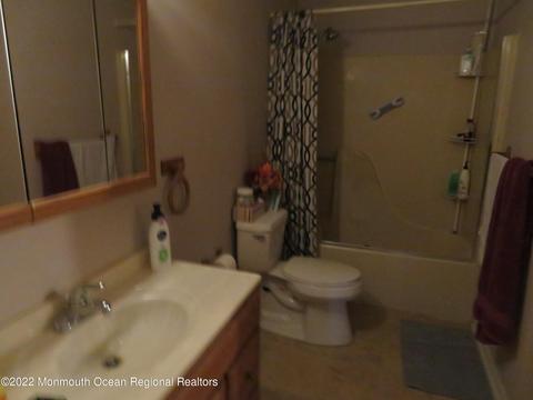 240 Walling Pl, North Middletown, NJ 07748 photo 22