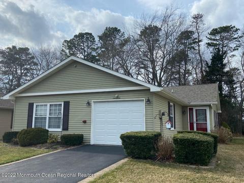17 Rushmore Dr, Brick, NJ 08724 photo 5