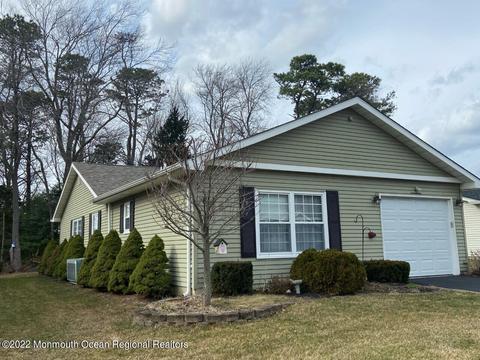 17 Rushmore Dr, Brick, NJ 08724 photo 4