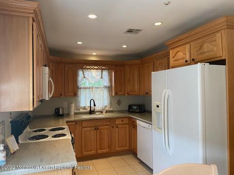 17 Rushmore Dr, Brick, NJ 08724 photo 14