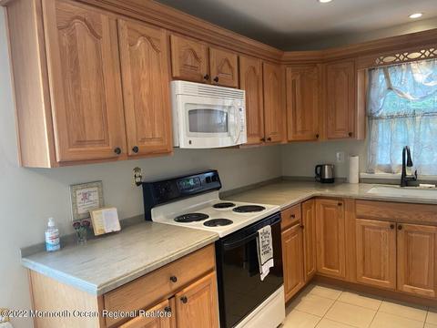17 Rushmore Dr, Brick, NJ 08724 photo 11