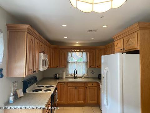 17 Rushmore Dr, Brick, NJ 08724 photo 15