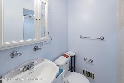 150 3rd St, Dunellen, NJ 08812 photo 16