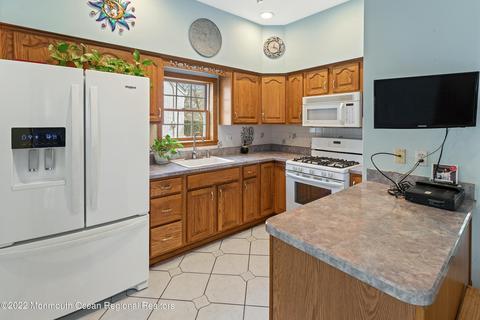 150 3rd St, Dunellen, NJ 08812 photo 14