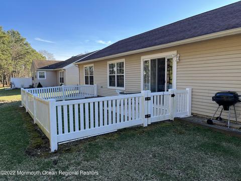 11 Abbey Ct, Forked River, NJ 08731 photo 2