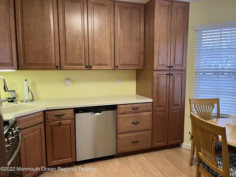 11 Abbey Ct, Forked River, NJ 08731 photo 9