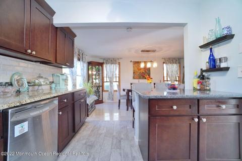 14 Farmbrook Dr, Old Bridge, NJ 08857 photo 8
