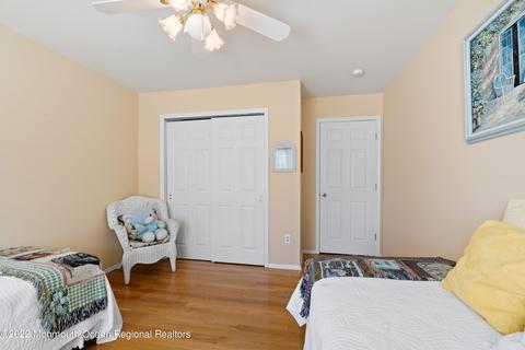 458 Deuce Dr, Wall, NJ 07719 photo 17